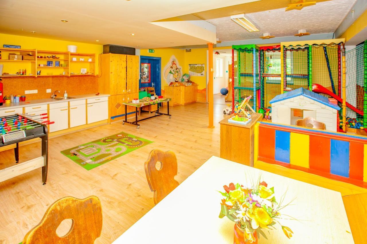 Kinderhotel Schneekonig Patergassen Exterior foto